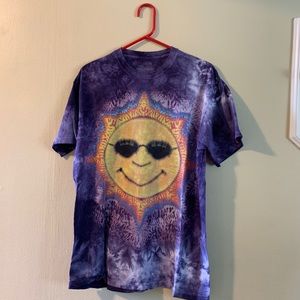 The Mountain “Sun” Graphic Tee